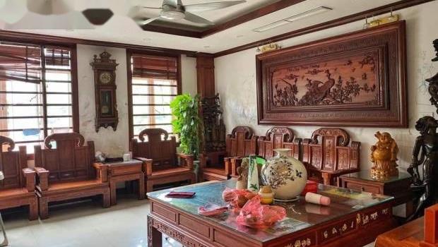 Phan Lo O To Ngo 106 Pho Hoang Quoc Viet